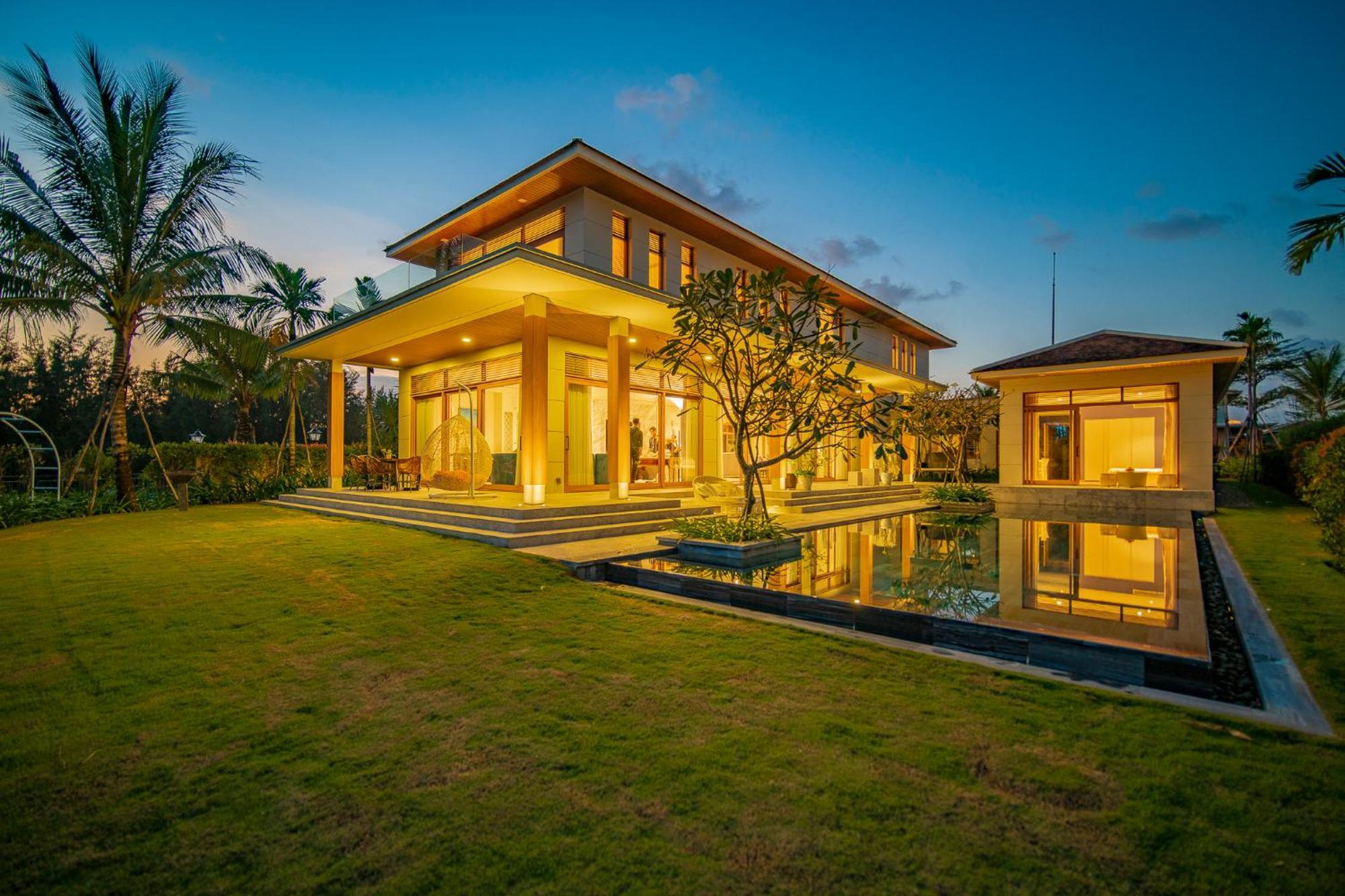 Diamond Beach Villa Da Nang Exterior photo