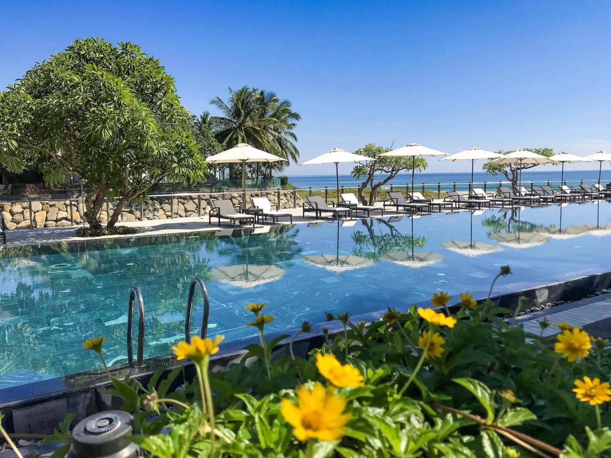 Diamond Beach Villa Da Nang Exterior photo