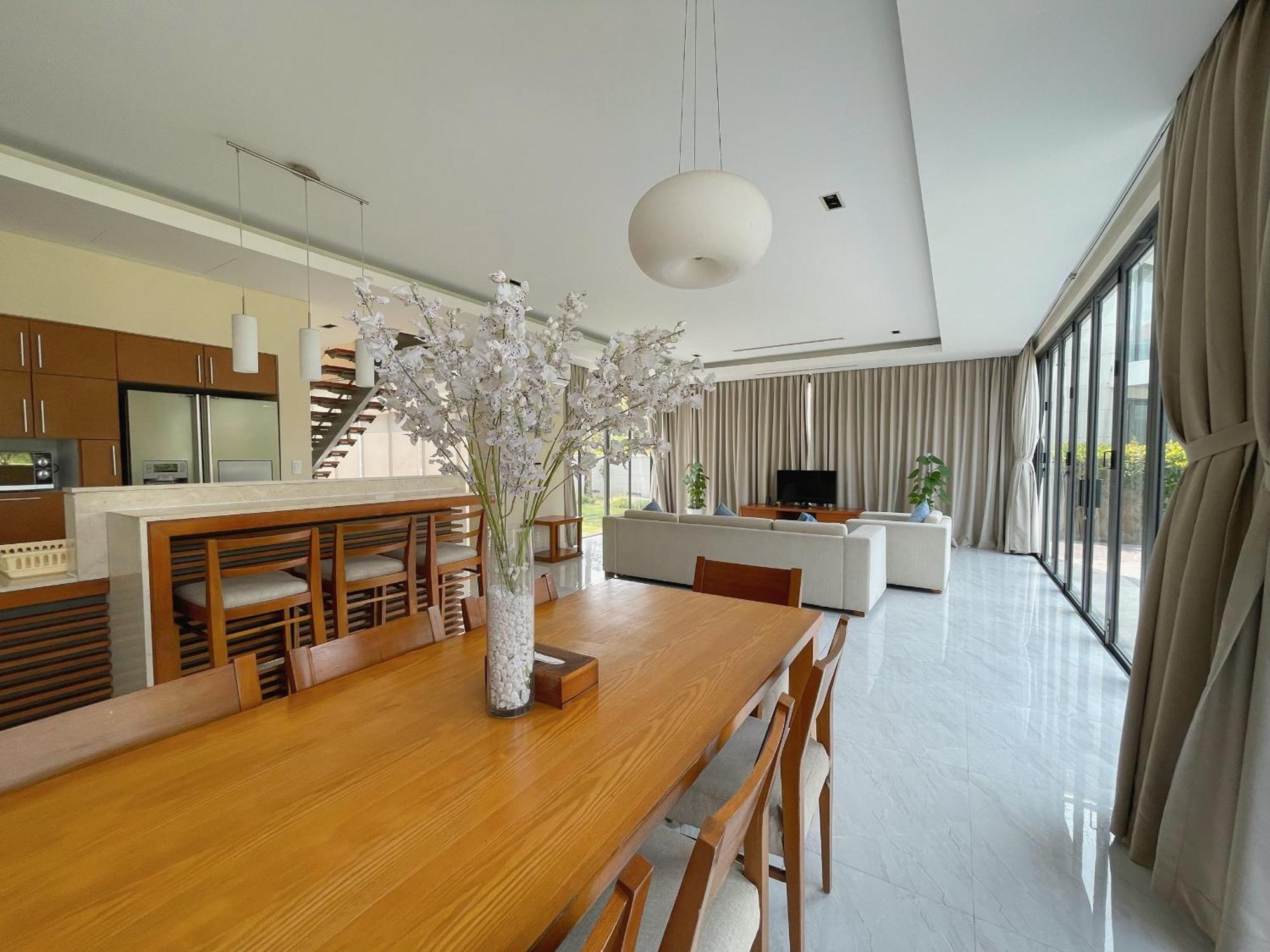 Diamond Beach Villa Da Nang Exterior photo