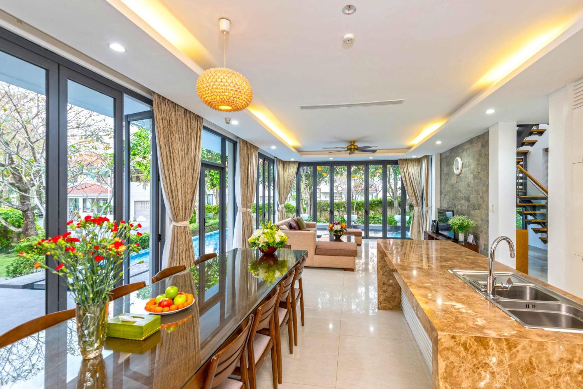 Diamond Beach Villa Da Nang Exterior photo